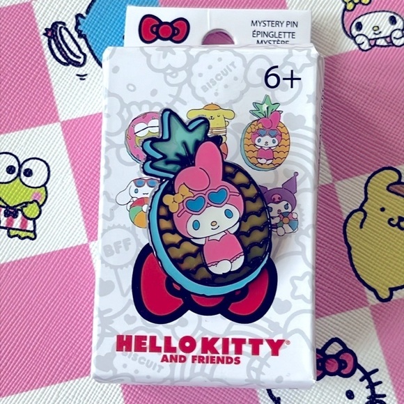 Brand New Hello Kitty Checkered Pink & White Large Zippered Pouch, Pin & Pencils - Picture 2 of 16